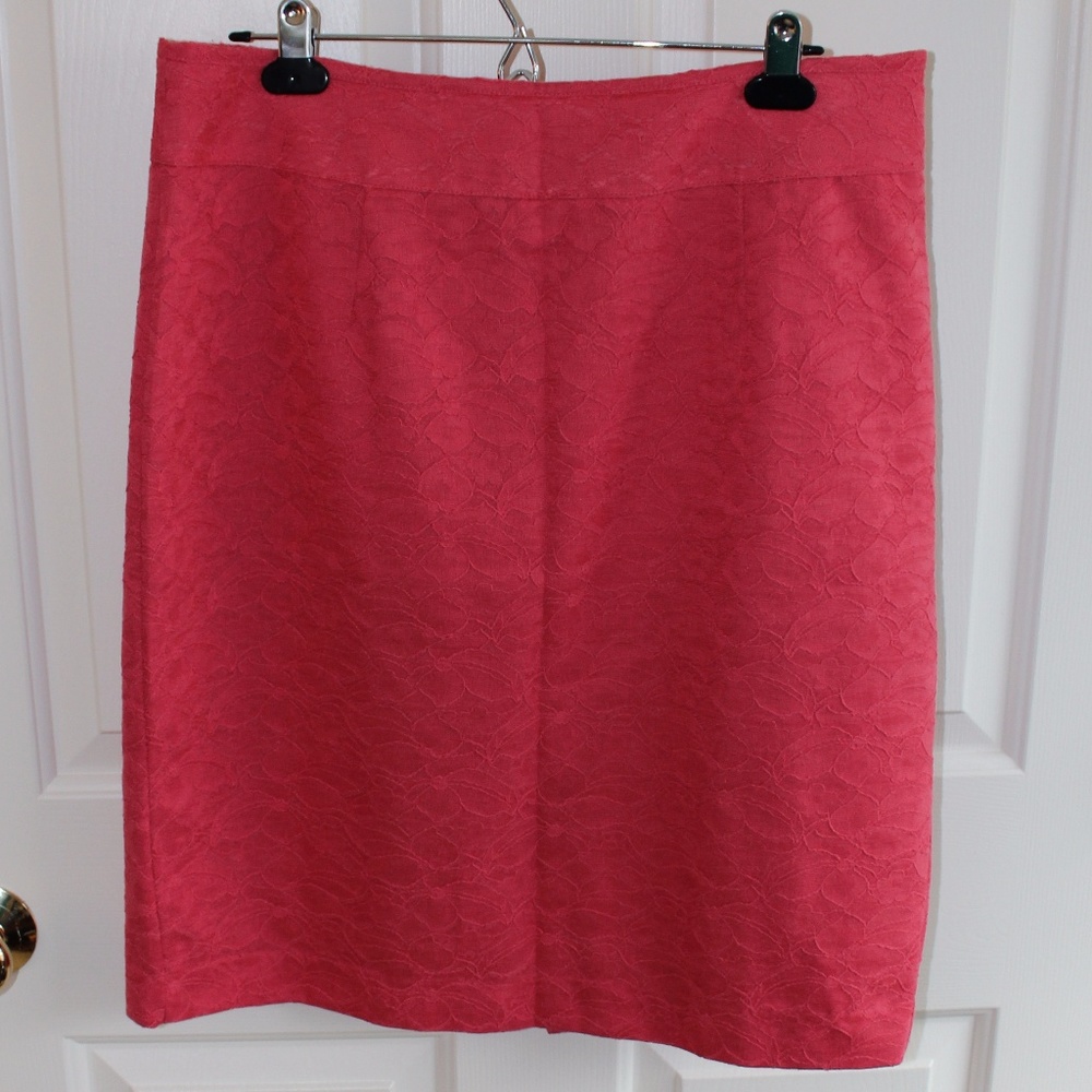 Banana Republic coral lace pencil skirt